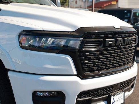 New 2026 RAM 1500 4x4 Crew Cab image 7