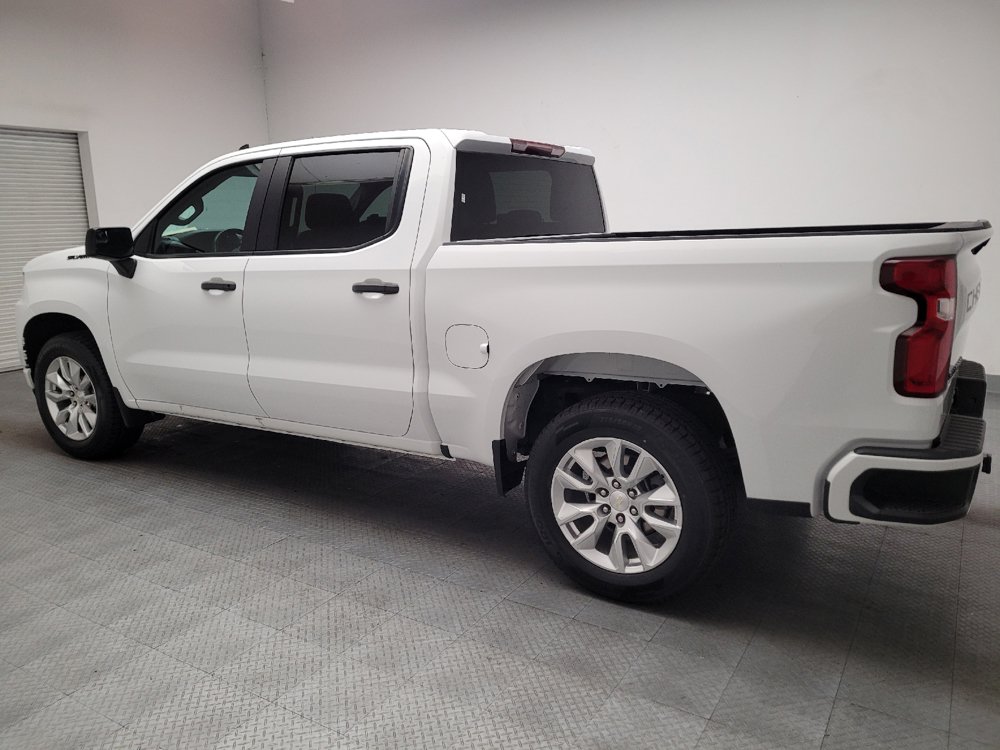 Used 2021 Chevrolet Silverado 1500 Custom w/ LPO, Dark Essentials Package RWD image 3