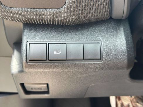 Certified 2025 Subaru Solterra AWD/4WD image 30