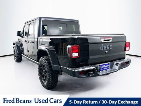 Certified 2022 Jeep Gladiator Willys image 5