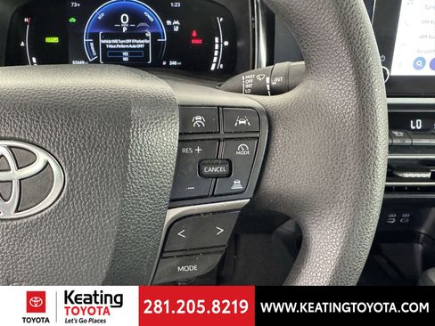 Certified 2025 Toyota Camry LE image 29