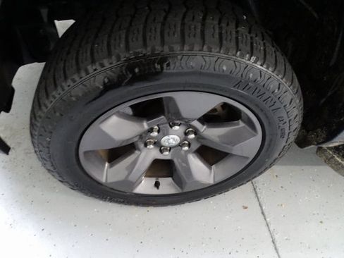 Used 2020 RAM 1500 Big Horn w/ Built-to-serve Edition image 26