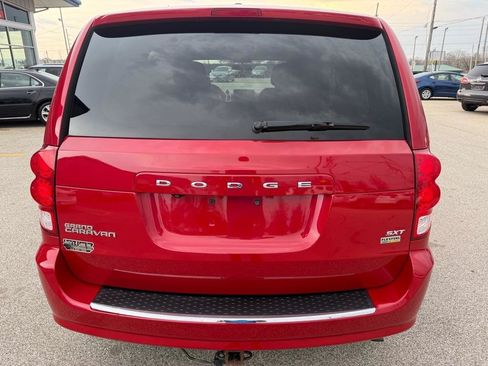 Used 2014 Dodge Grand Caravan SXT FWD image 7