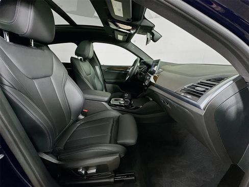 Used 2023 BMW X4 xDrive30i w/ Premium Package image 29