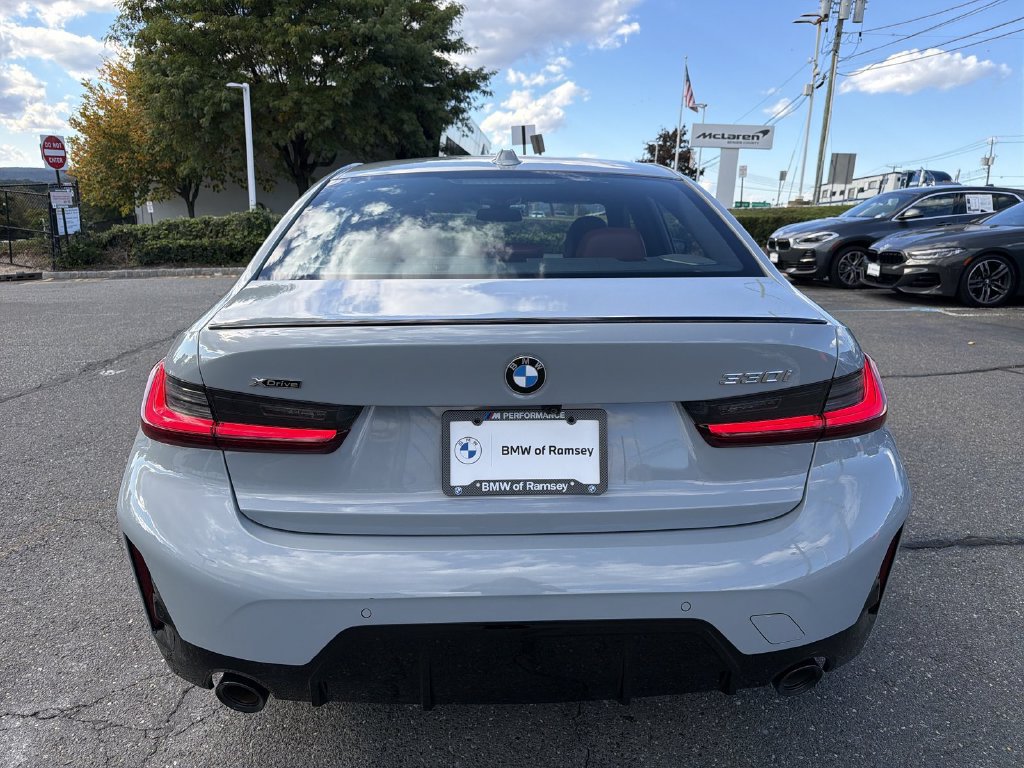 Used 2026 BMW 330i xDrive Sedan w/ M Sport Package AWD/4WD image 13