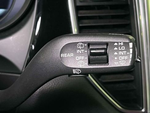 Used 2018 Porsche Macan AWD/4WD image 44