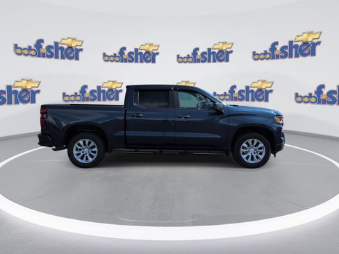 Certified 2022 Chevrolet Silverado 1500 Custom AWD/4WD image 9