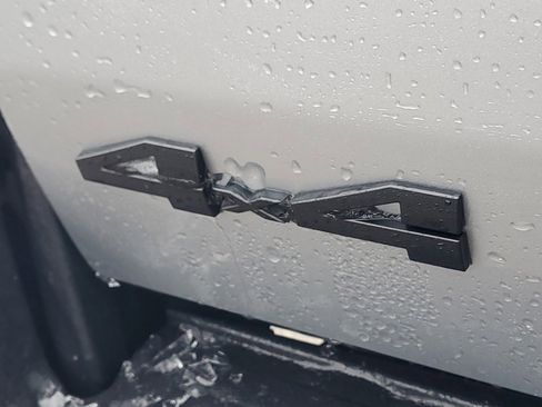 Used 2024 Toyota Tacoma TRD Sport image 28