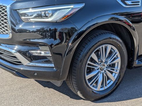 Used 2021 INFINITI QX80 Luxe w/ All-Season Package image 9