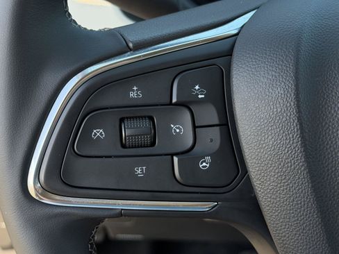 Used 2025 Buick Encore GX Avenir AWD/4WD image 15
