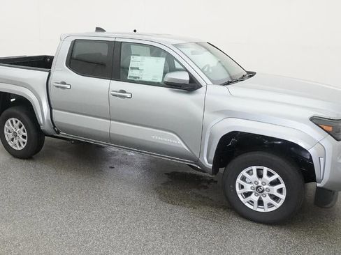 New 2026 Toyota Tacoma SR5 AWD/4WD image 12