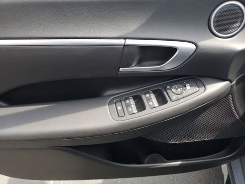 Certified 2025 Hyundai Sonata SEL FWD image 19