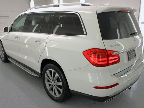 Used 2016 Mercedes-Benz GL 450 4MATIC w/ Premium I Package image 6