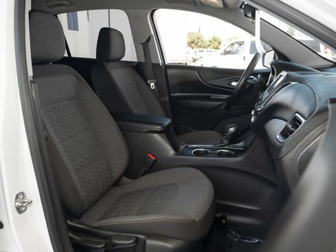 Used 2024 Chevrolet Equinox LT FWD image 42