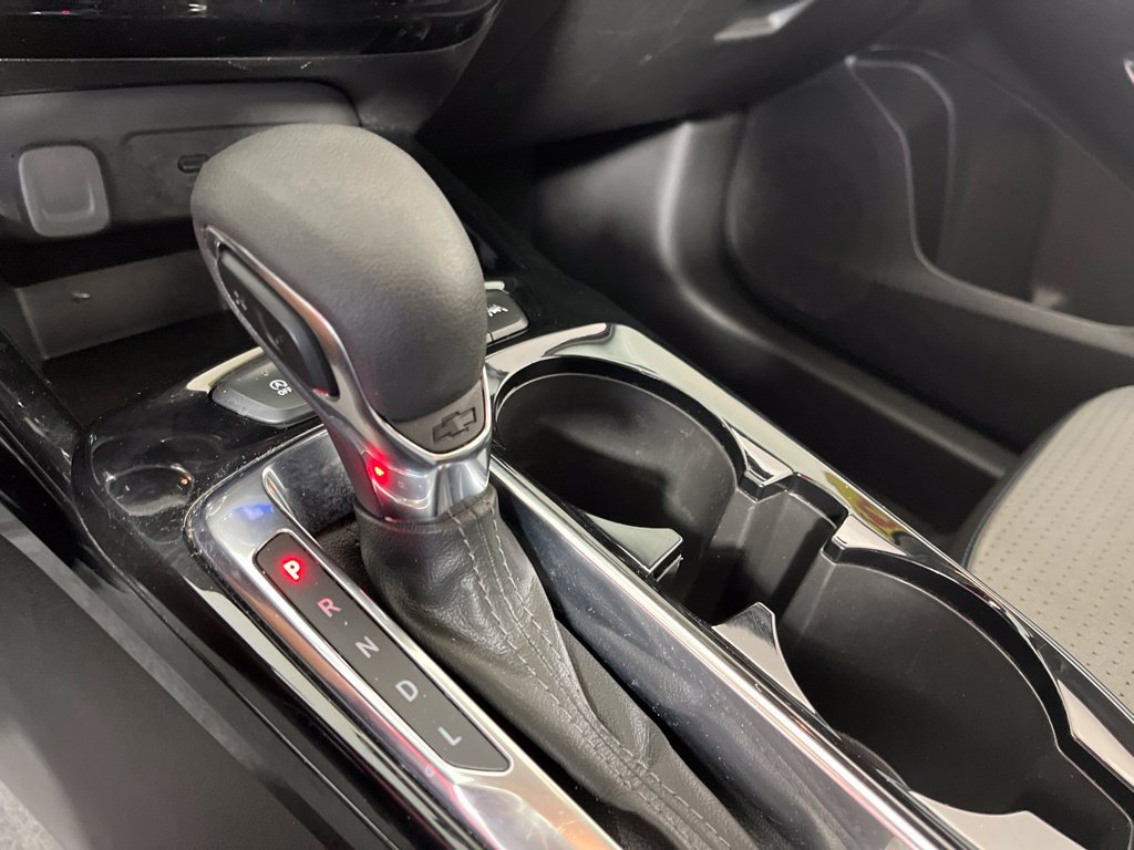Used 2025 Chevrolet Trax LT FWD image 28