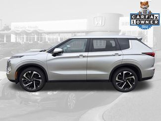 Used 2024 Mitsubishi Outlander SE video 2