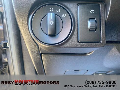 Used 2010 Ford Focus SE image 14