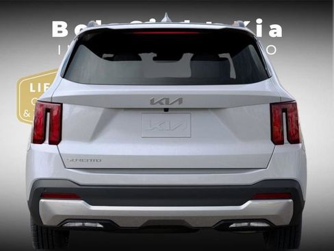 New 2026 Kia Sorento S FWD image 13