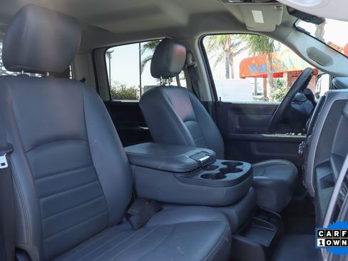 Used 2016 RAM 5500 Tradesman w/ Chrome Appearance Group image 35