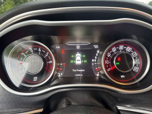 Used 2015 Dodge Challenger SXT Plus RWD image 11