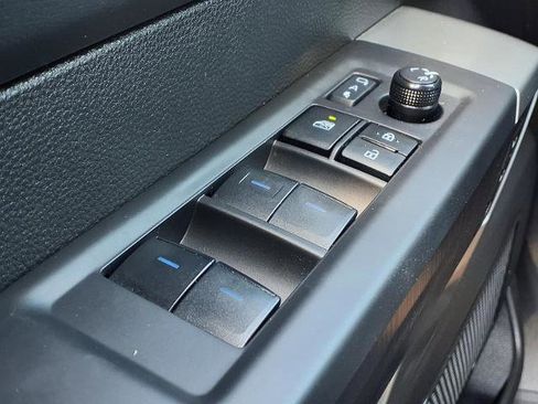 Used 2024 Toyota Tundra Platinum image 17