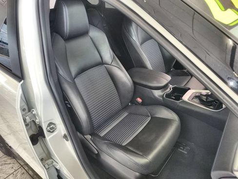 Used 2022 Toyota RAV4 XSE AWD/4WD image 25