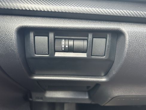 Certified 2025 Subaru Crosstrek 2.0i Premium AWD/4WD image 18