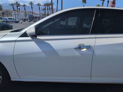 Used 2019 Nissan Altima 2.5 Platinum image 32