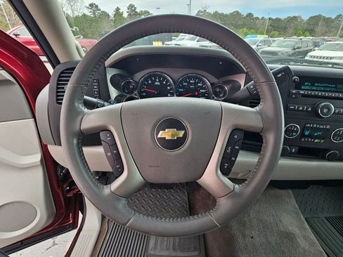 Used 2013 Chevrolet Silverado 1500 LT image 14