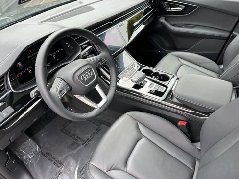 Used 2025 Audi Q7 3.0T Premium Plus w/ Premium Plus Package AWD/4WD image 11