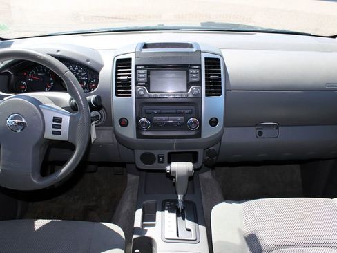 Used 2016 Nissan Frontier SV RWD image 7