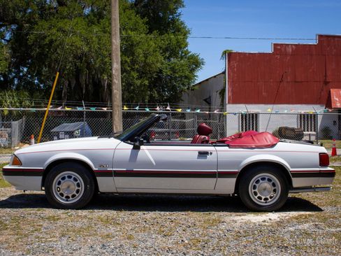 Used 1989 Ford Mustang LX RWD image 5