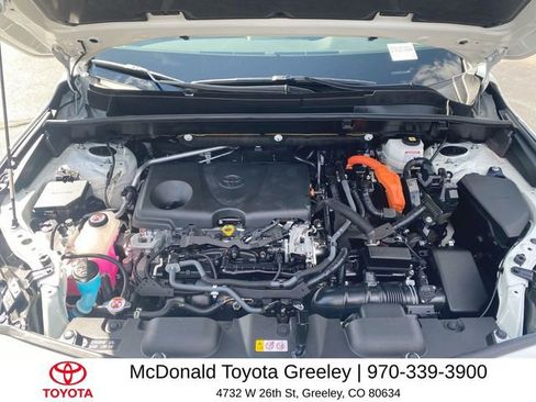 Used 2021 Toyota Venza LE AWD/4WD image 24