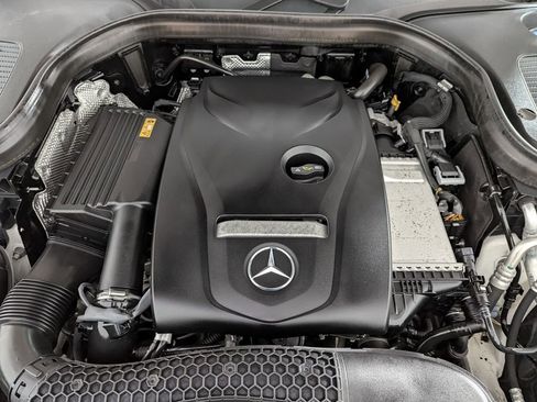 Used 2019 Mercedes-Benz GLC 300 4MATIC image 43