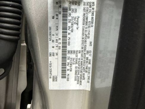 Used 2017 Ford Focus SE FWD image 29