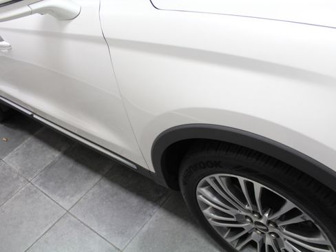 Used 2017 Lincoln MKX Reserve w/ Driver Assistance Package image 36