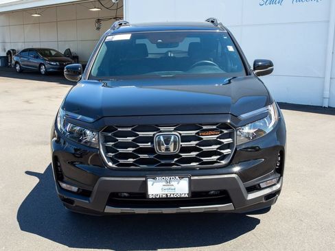 Certified 2025 Honda Passport TrailSport image 4