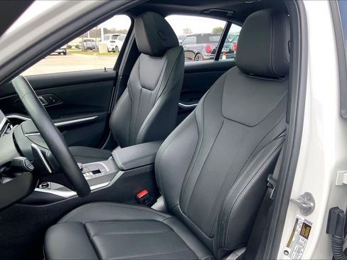 Used 2024 BMW 330i Sedan image 8