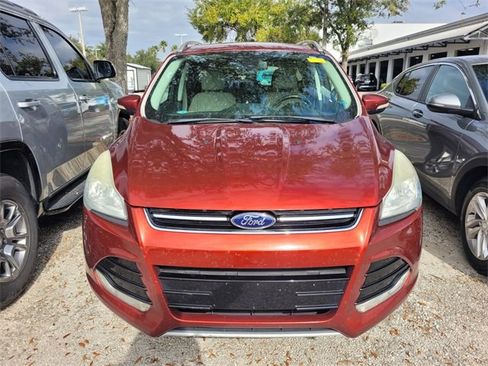 Used 2015 Ford Escape Titanium image 2