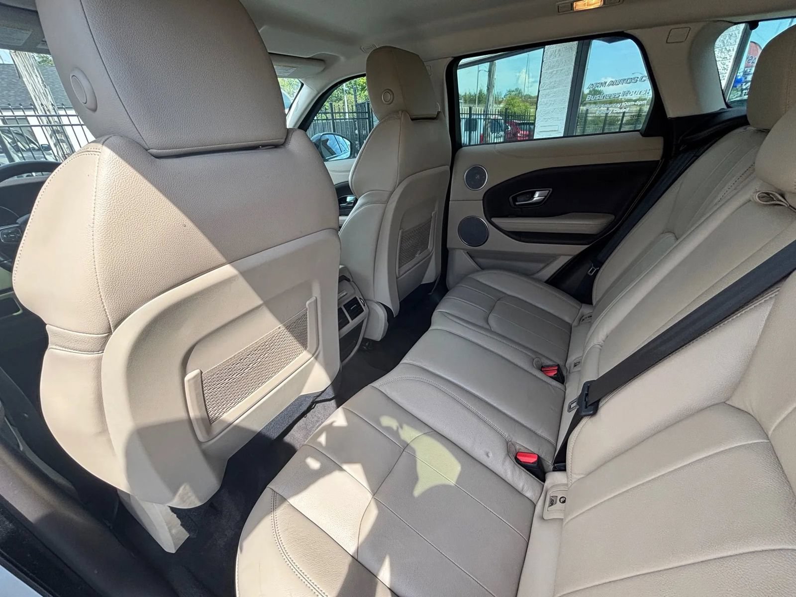Used 2019 Land Rover Range Rover Evoque SE Premium AWD/4WD image 36