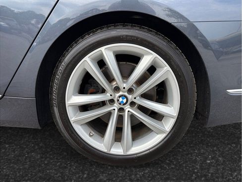 Used 2016 BMW 750i RWD image 14