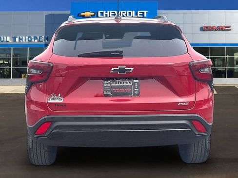 New 2026 Chevrolet Trax RS w/ Driver Confidence Package FWD image 4
