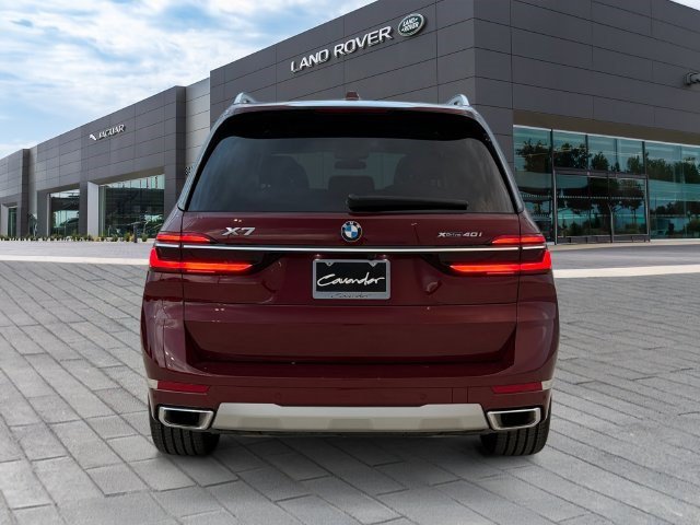 Used 2026 BMW X7 xDrive40i AWD/4WD image 4