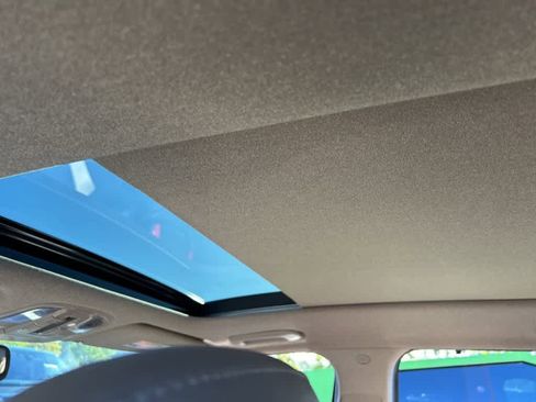 Used 2020 Hyundai Santa Fe Limited image 8