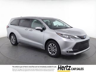 Used 2024 Toyota Sienna XLE video 1