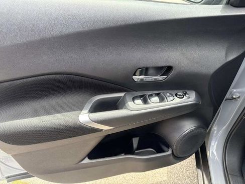 Used 2024 Nissan Kicks SV FWD image 17