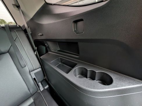 Used 2021 Volkswagen Atlas SE image 39