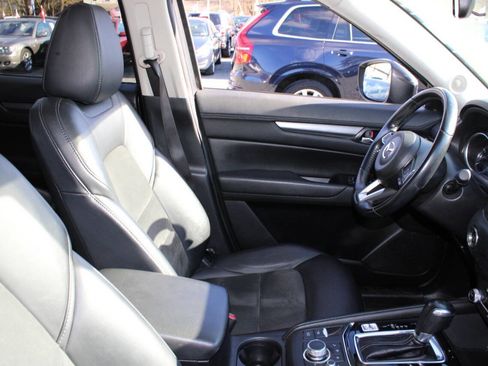 Used 2021 MAZDA CX-5 Touring image 9