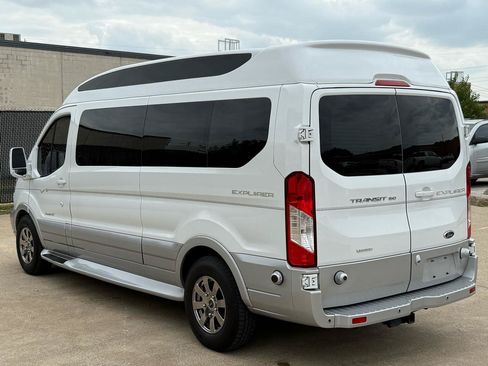 Used 2017 Ford Transit 150 148 Low Roof w/ Exterior Upgrade Package RWD image 3