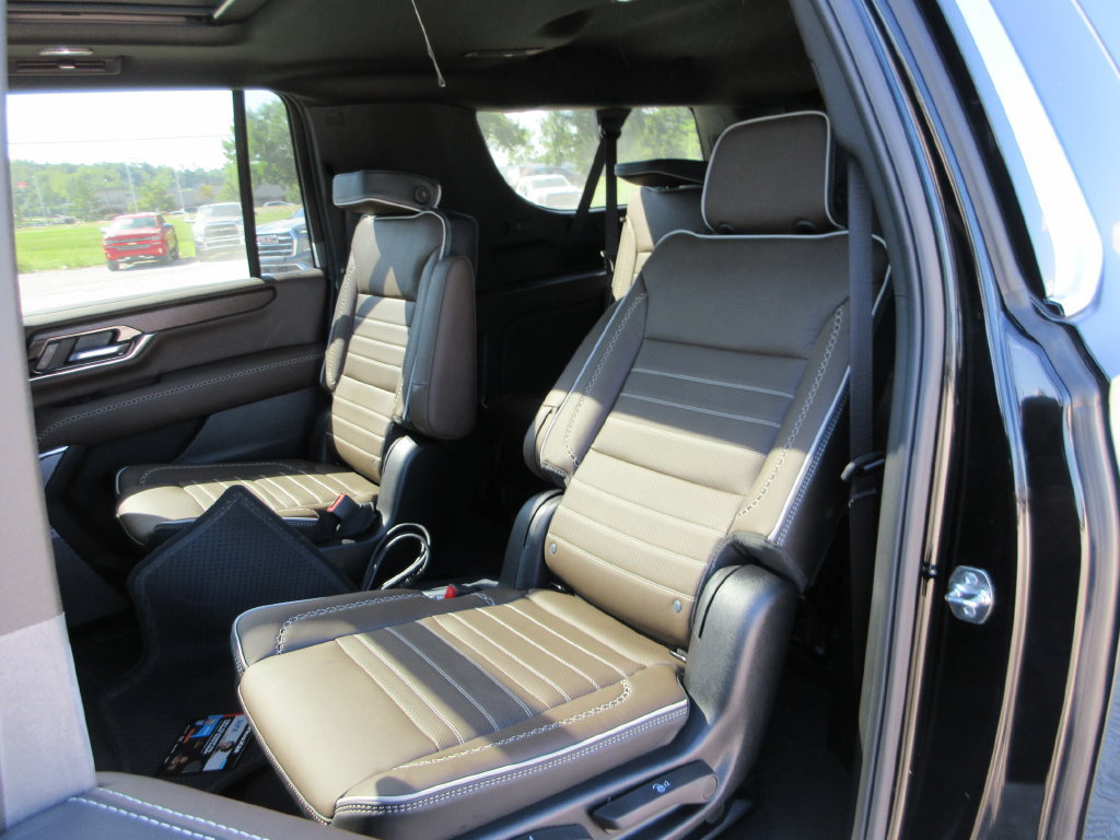 New 2026 GMC Yukon XL Denali Ultimate AWD/4WD image 10